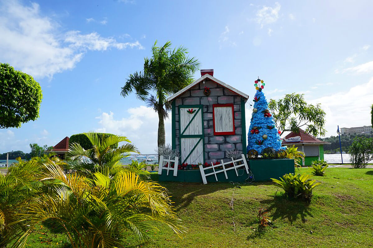 Check out how the locals decorate for the season!