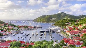 Jet-Set Your Way to a Sizzling St. Barts Holiday Extravaganza!