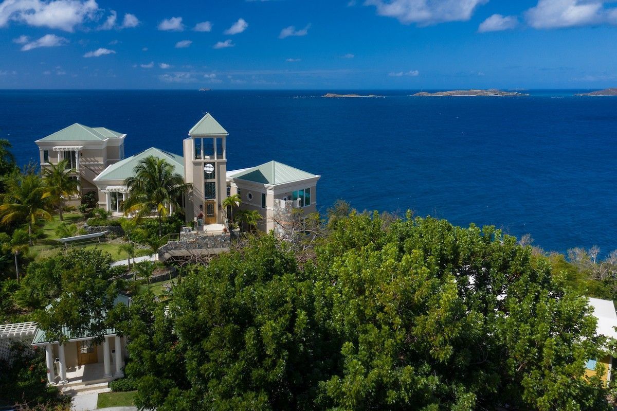 The Point at Maria Bluff villa photo.