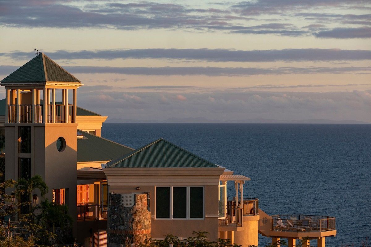 The Point at Maria Bluff villa photo.