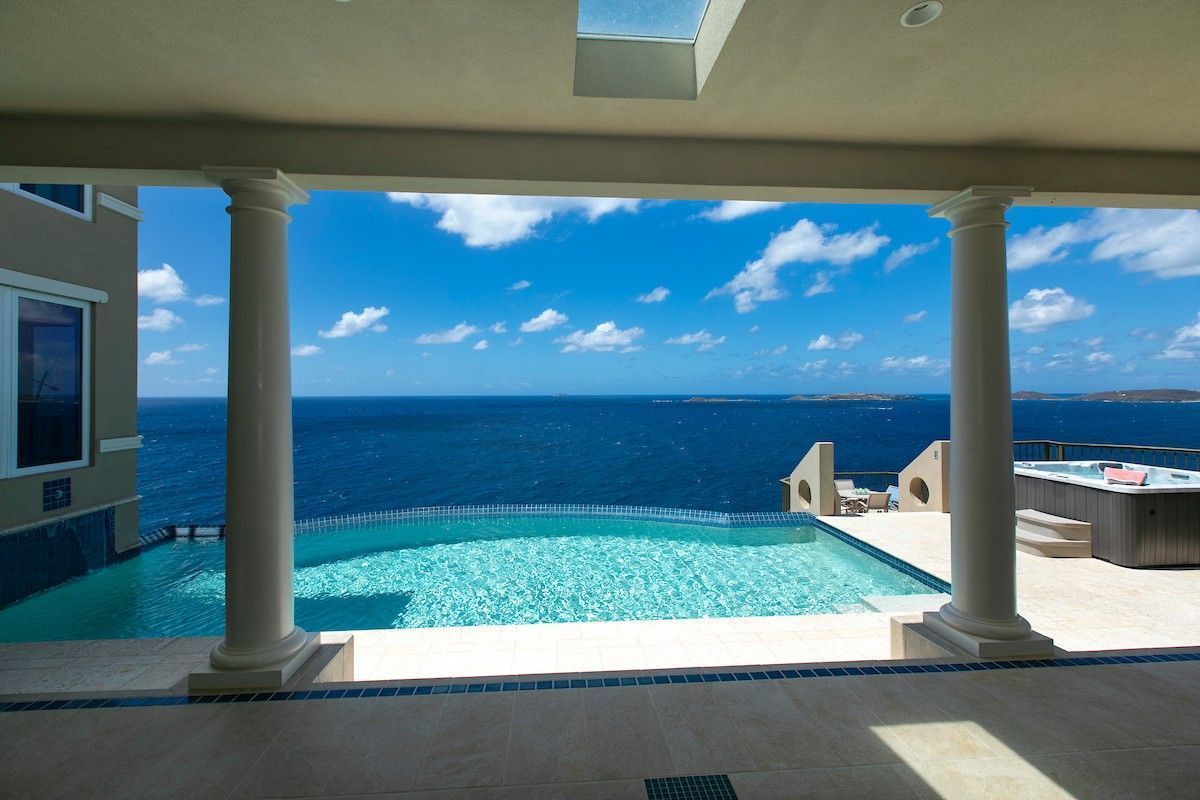 The Point at Maria Bluff villa photo.