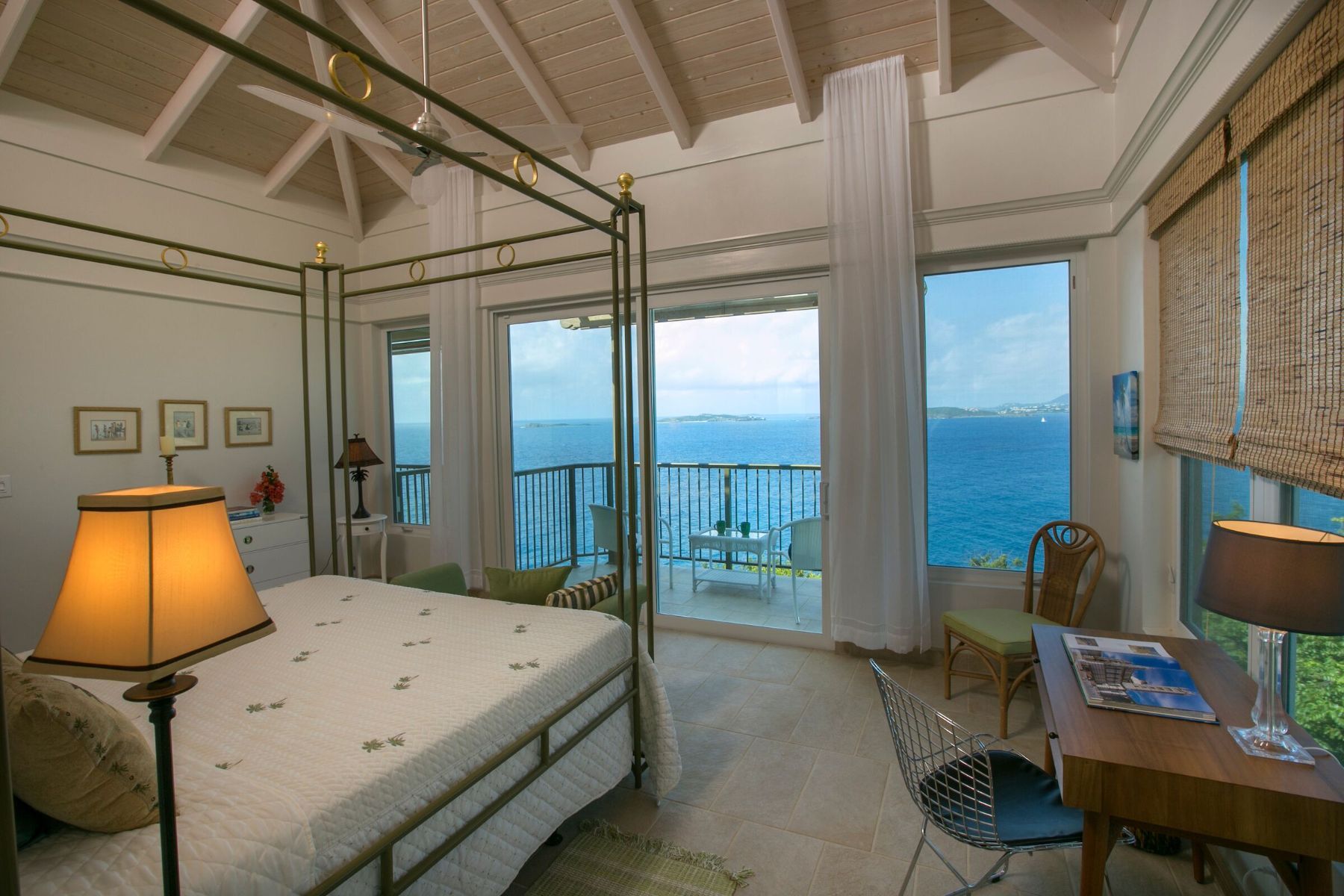 The Point at Maria Bluff villa photo.