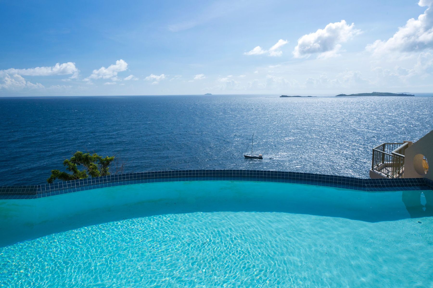 The Point at Maria Bluff villa photo.