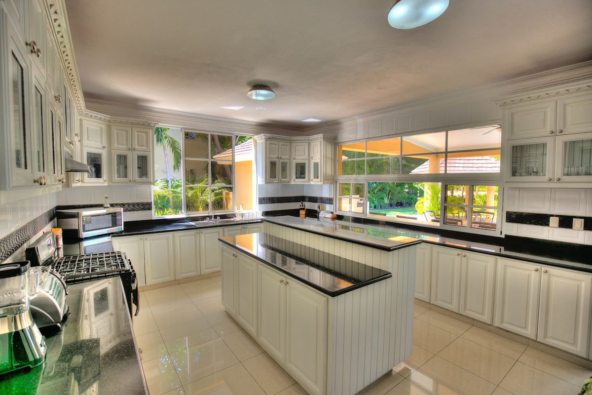 Very well equipped kitchen