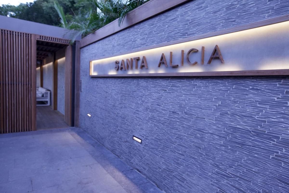 Santa Alicia villa photo.