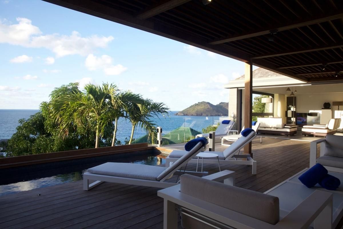 Look out at the ocean from the balcony at Santa Alicia Villa