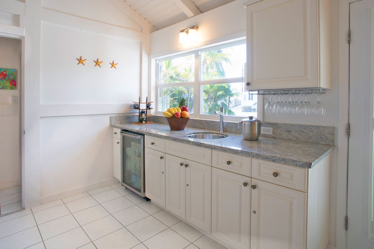 Wet bar
