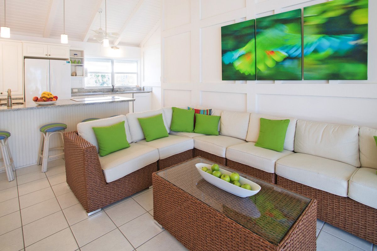 Open plan living/kitchen area