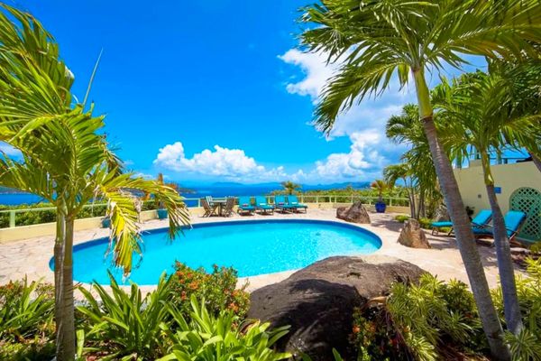 Magens Hideaway is located on the Peterborg Peninsula overlooking Great Hans Lollick and the BVI's