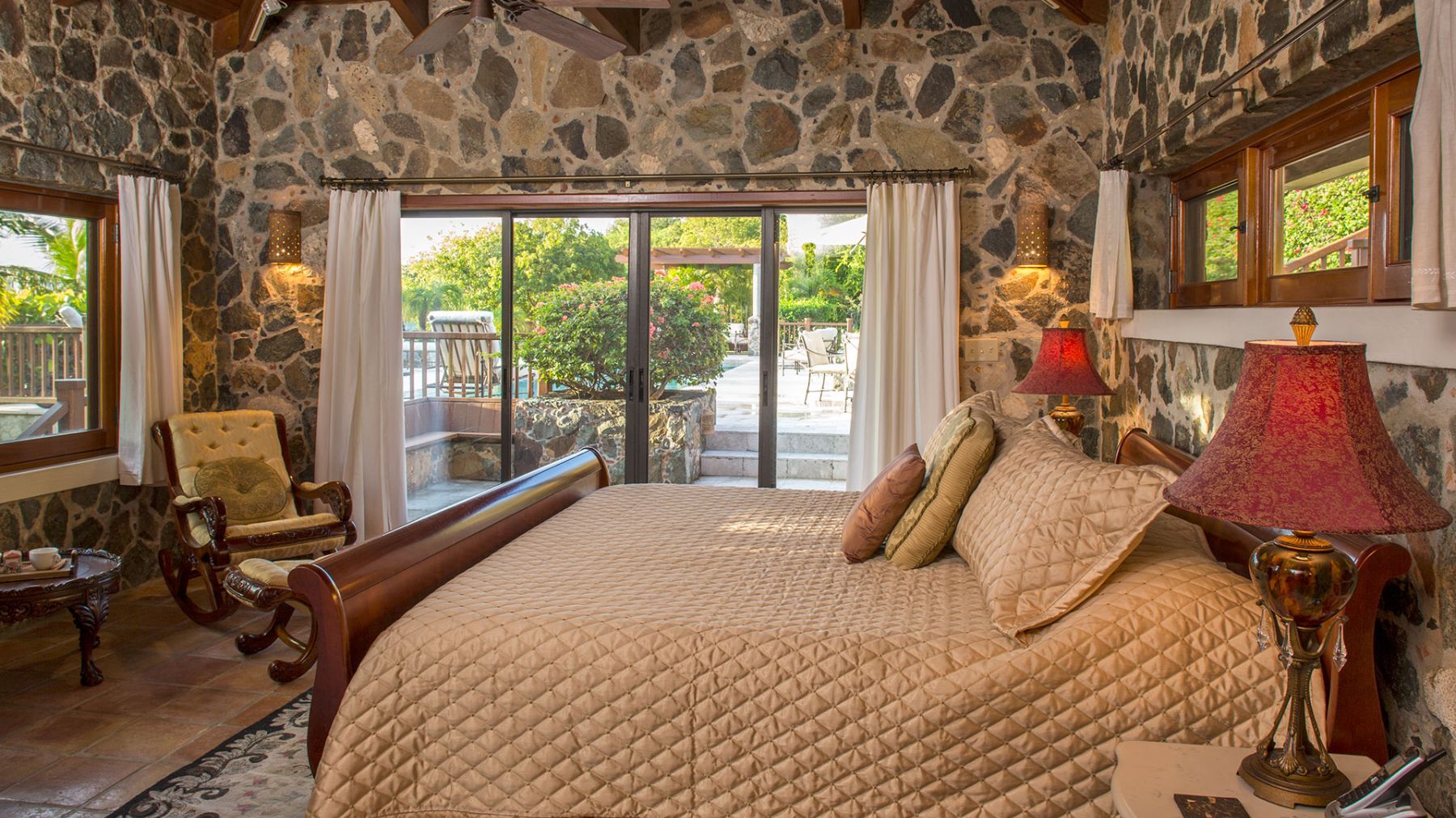 Estate Rose villa photo.