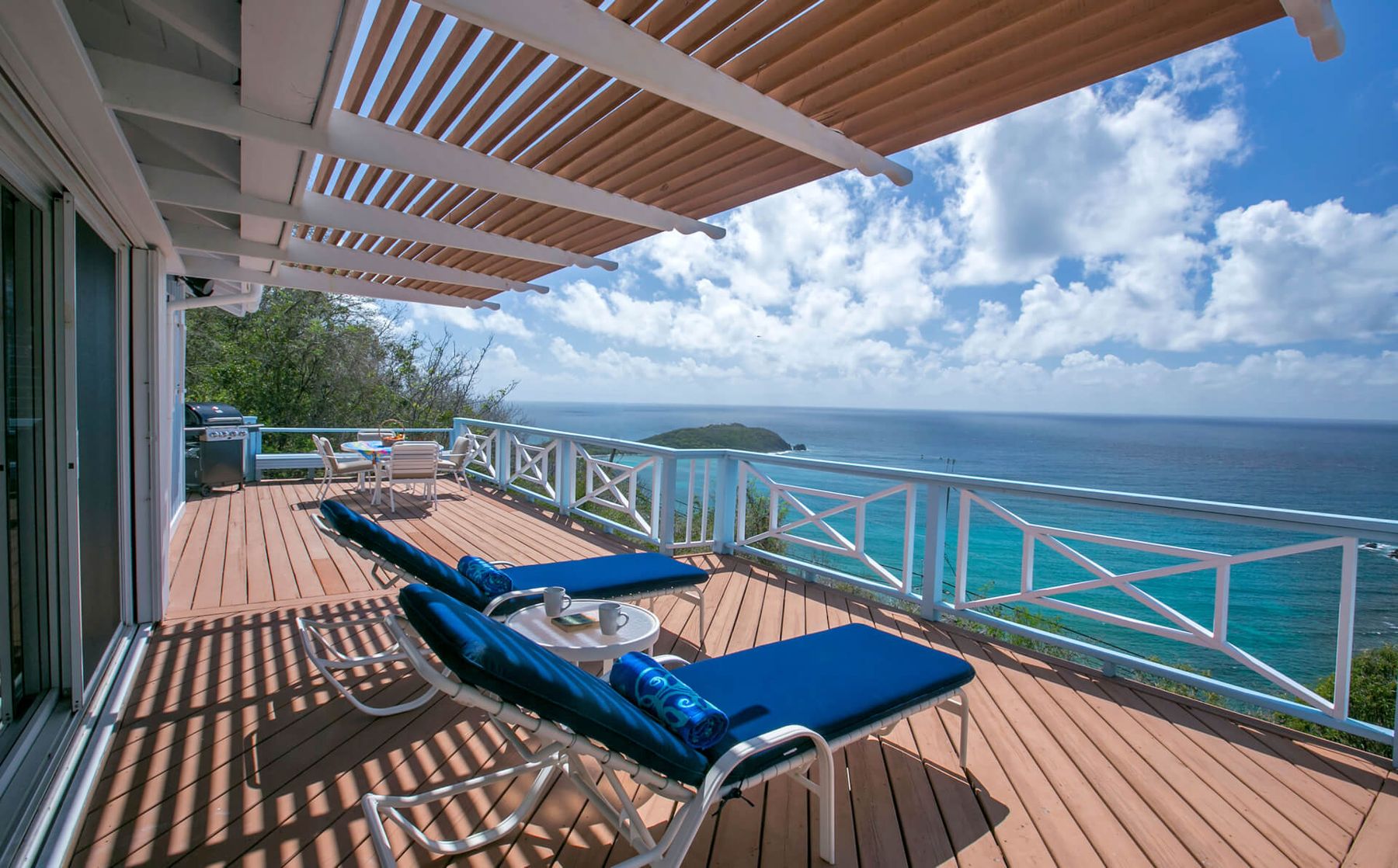 Ballena Blue villa photo.