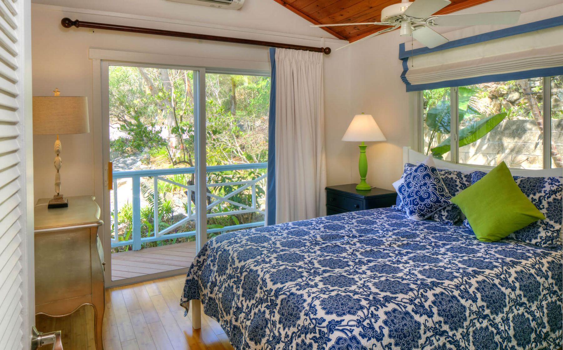 Ballena Blue villa photo.