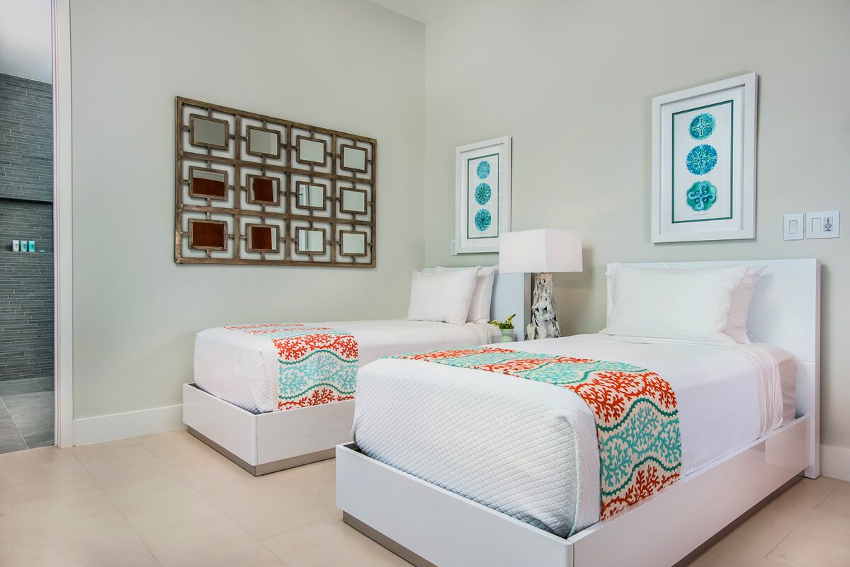 Twin bedroom