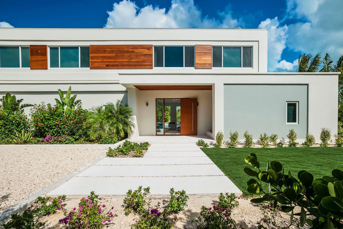 Turquoise villa photo.