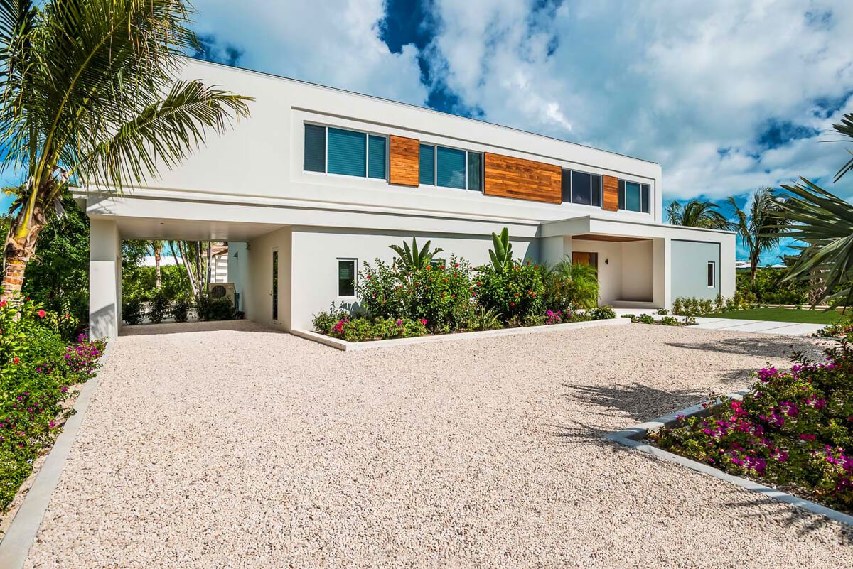 Turquoise villa photo.