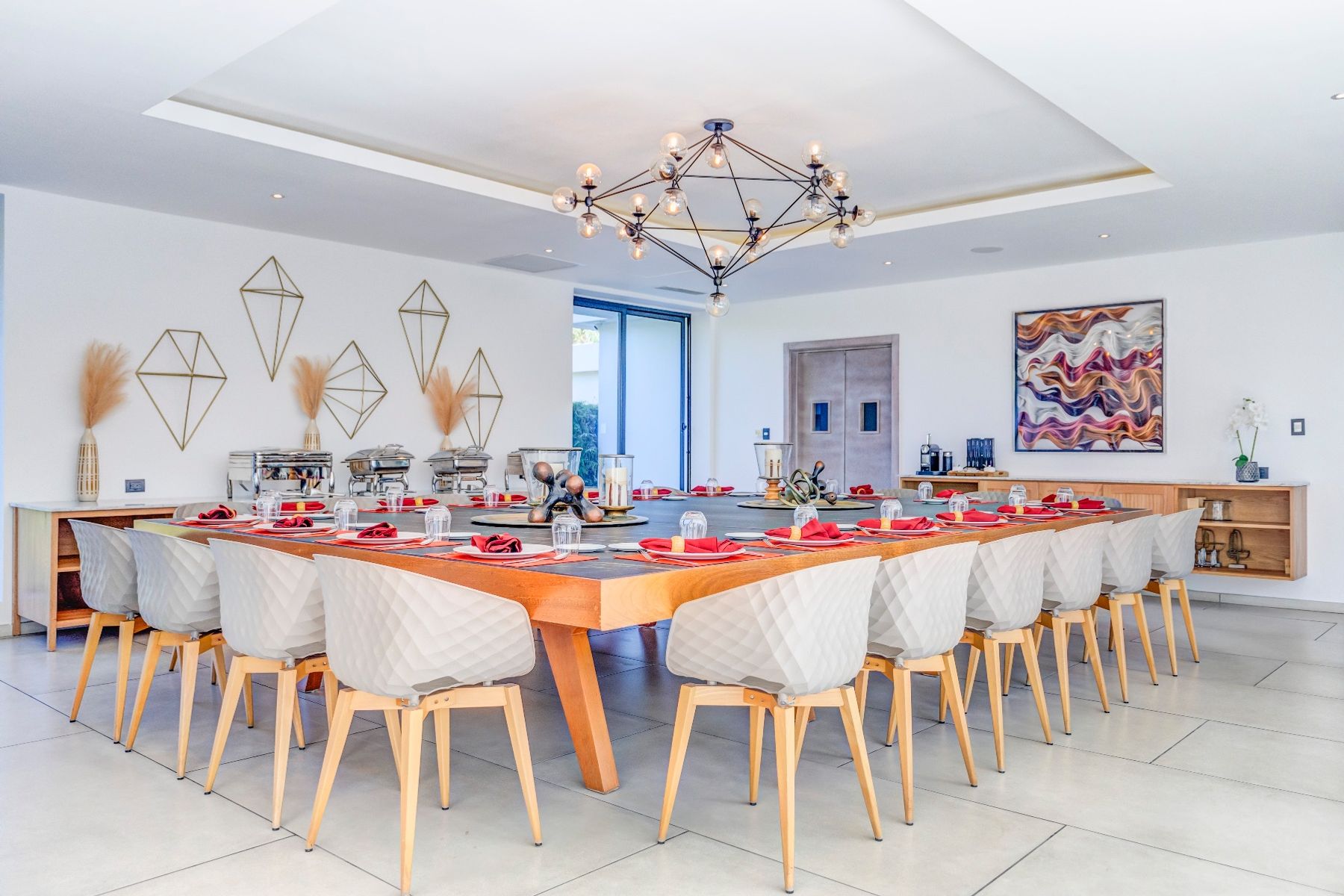 Yarari Royale villa photo.