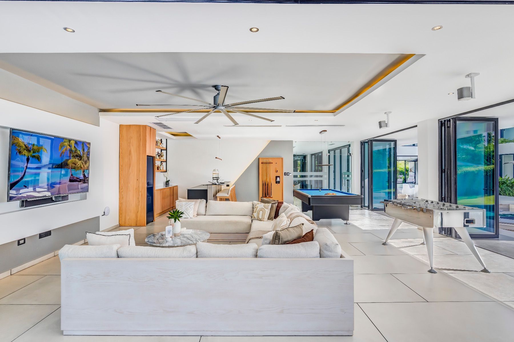 Yarari Royale villa photo.
