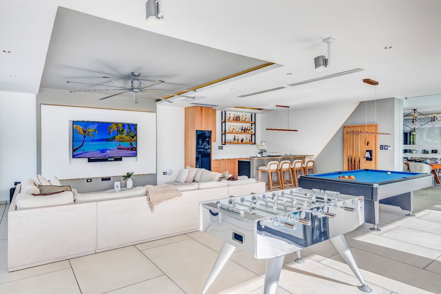 Yarari Royale villa photo.