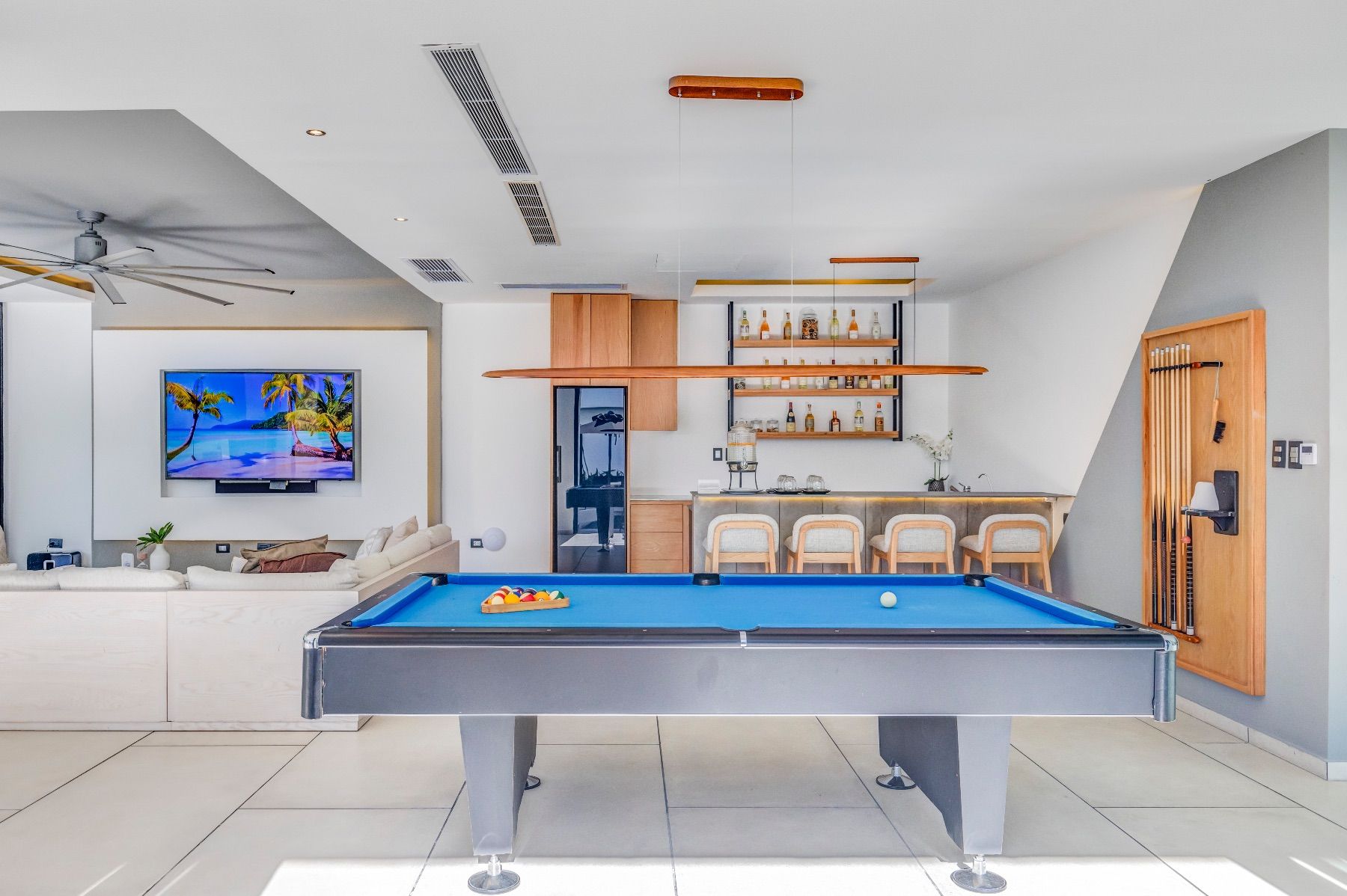 Yarari Royale villa photo.