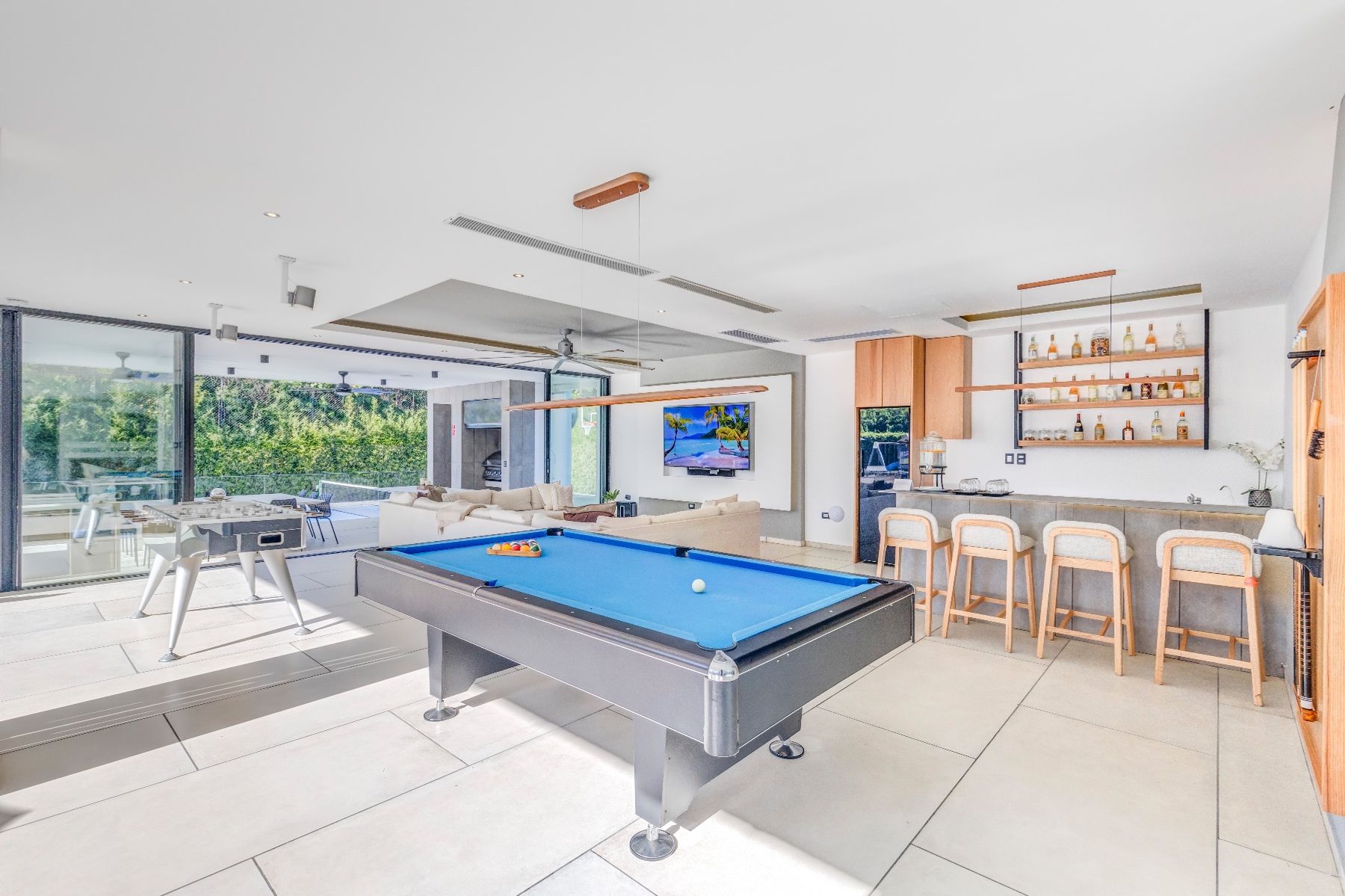 Yarari Royale villa photo.