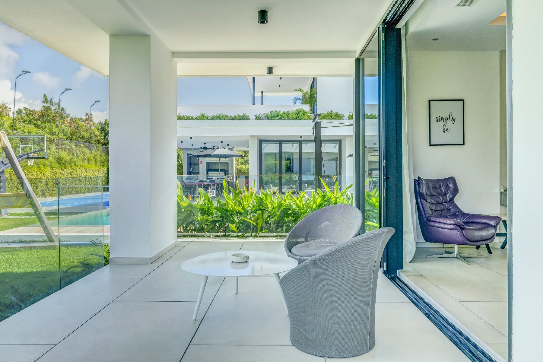 Yarari Royale villa photo.