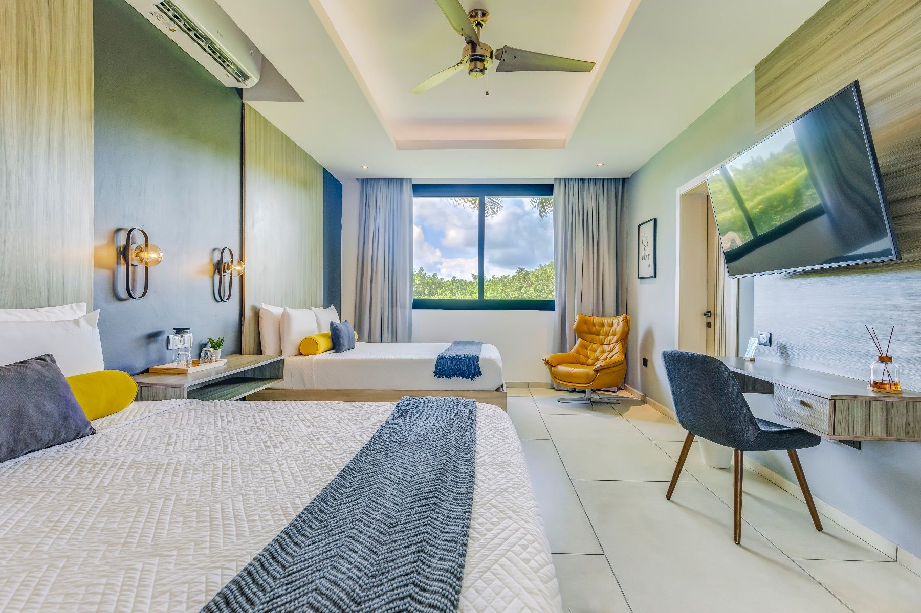Yarari Royale villa photo.