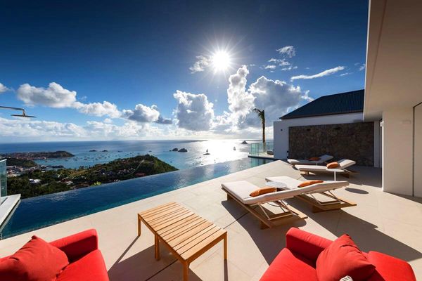 D'Zir Villa offers amazing views over Gustavia Harbor