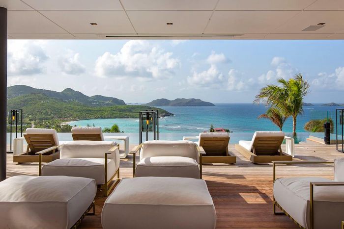 NEO Villa has amazing views of the ocean below