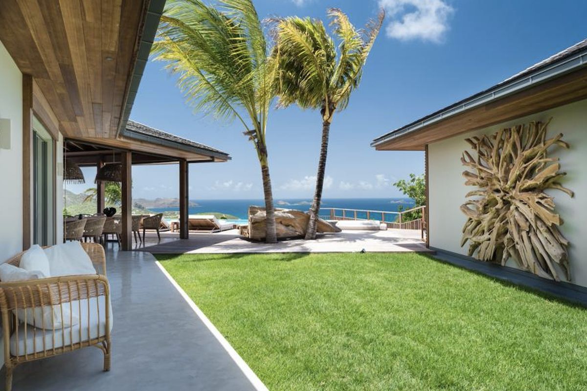 Ixfalia villa photo.