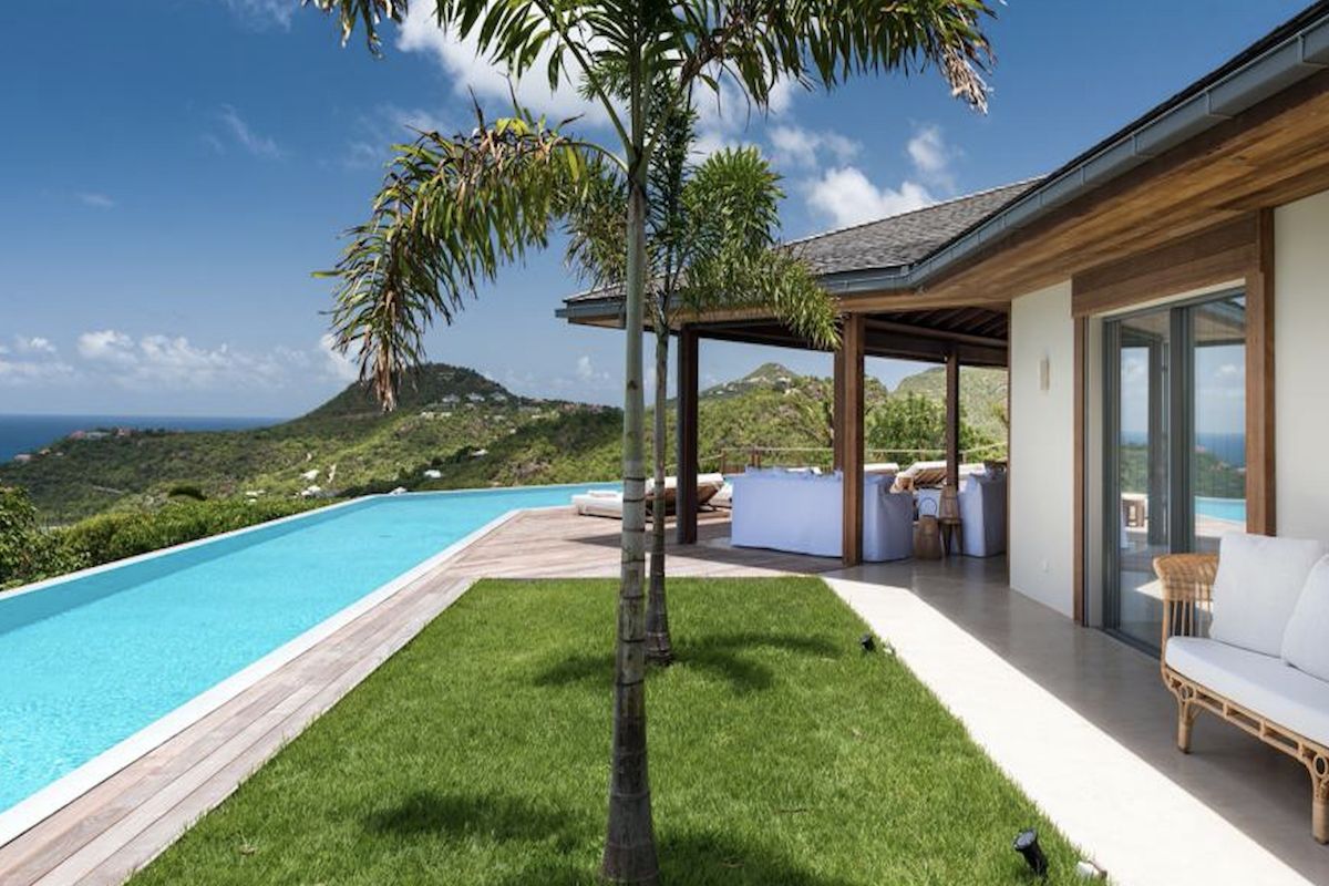Ixfalia villa photo.