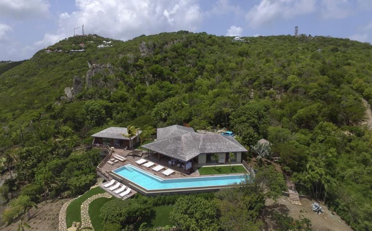 Ixfalia villa photo.
