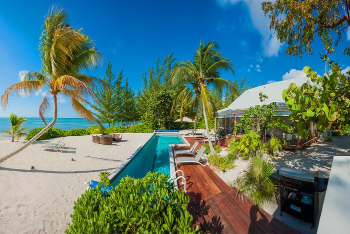 White Cottage is a great beachfront villa