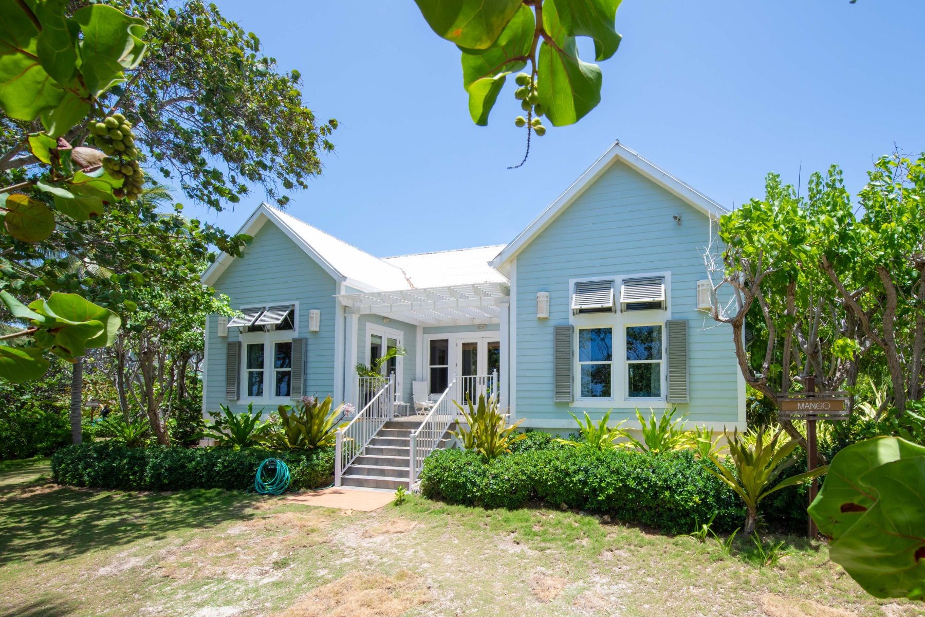 Sea Orchard Retreat villa photo.
