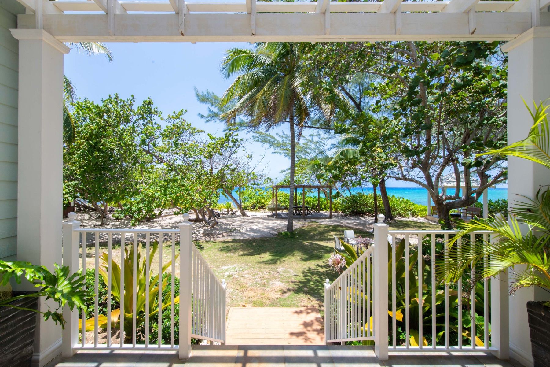 Sea Orchard Retreat villa photo.