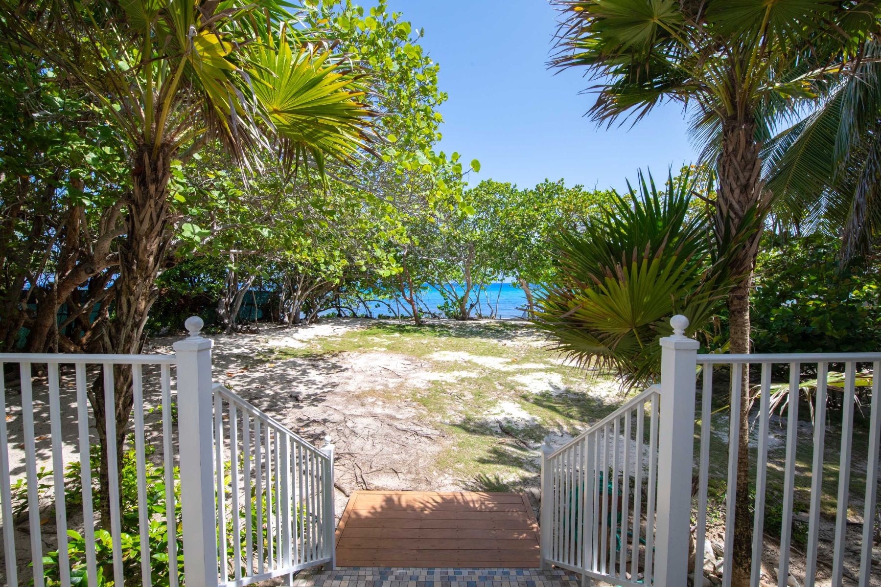 Sea Orchard Retreat villa photo.