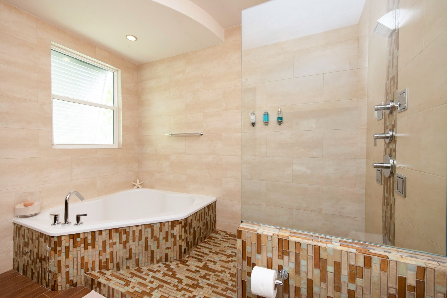 Sea Orchard Retreat villa photo.