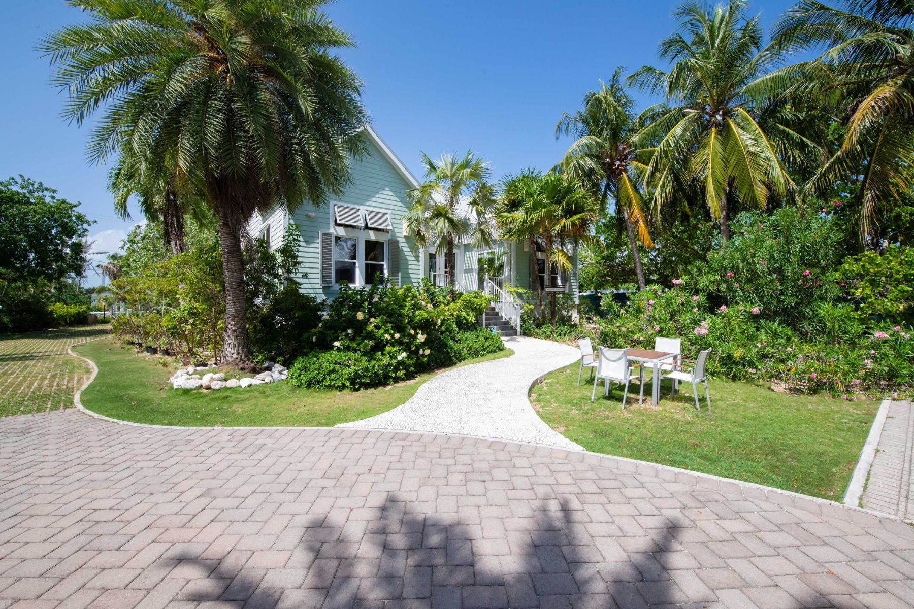 Sea Orchard Retreat villa photo.