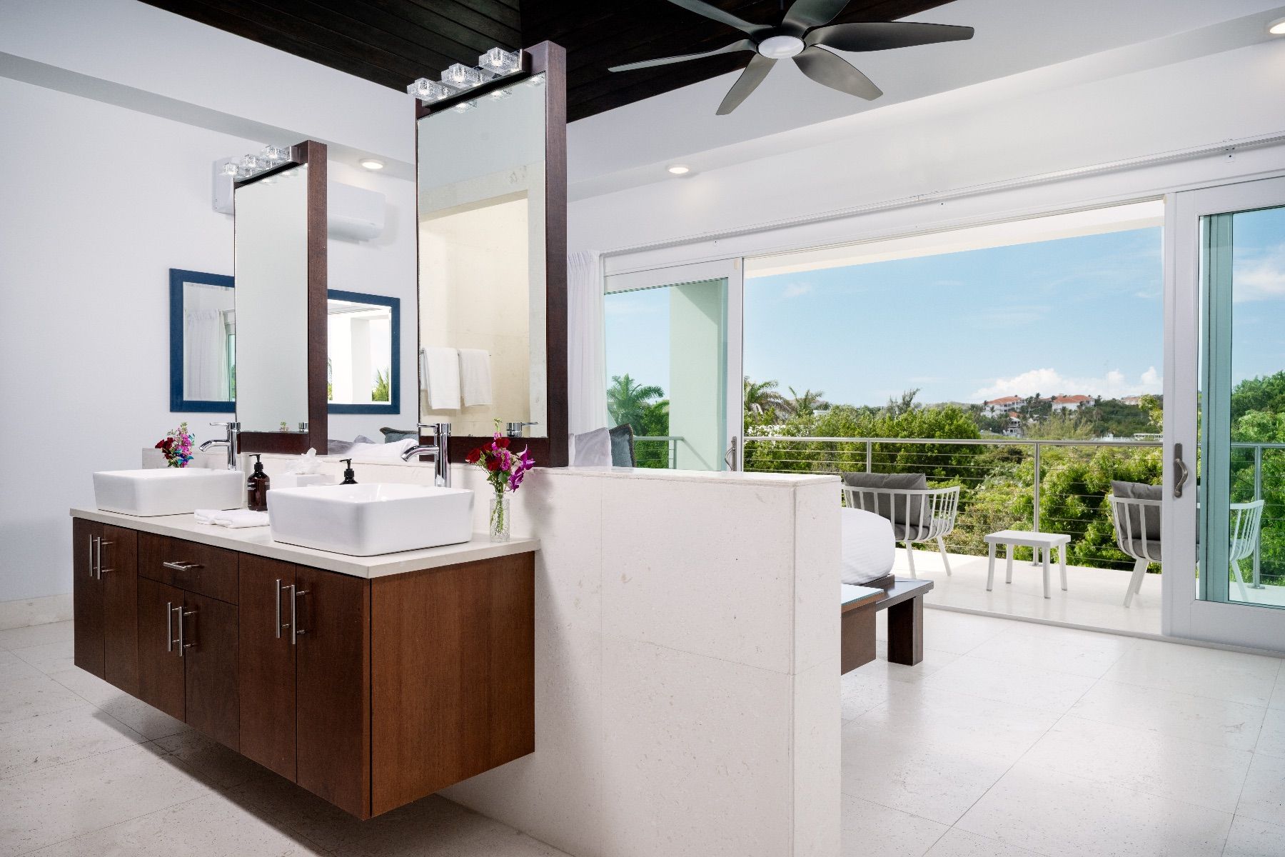 Sandpebble villa photo.