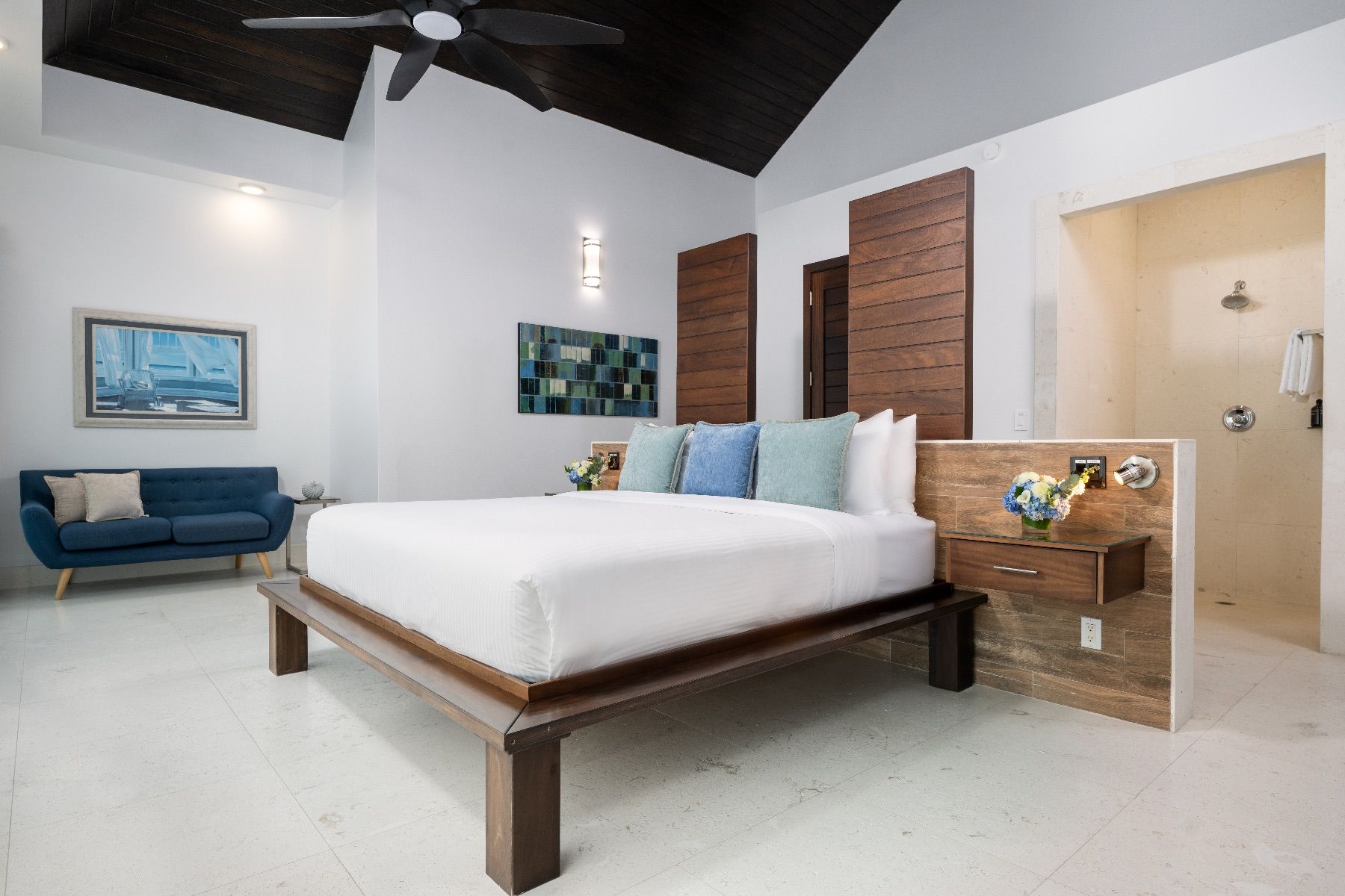 Sandpebble villa photo.