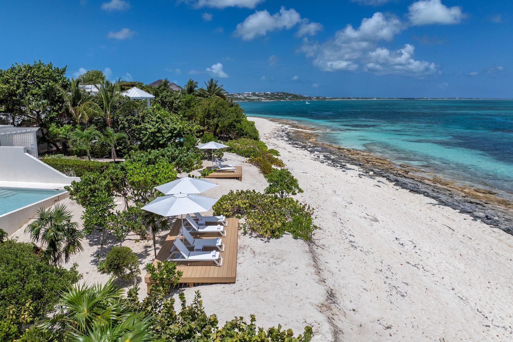 Sandpebble villa photo.
