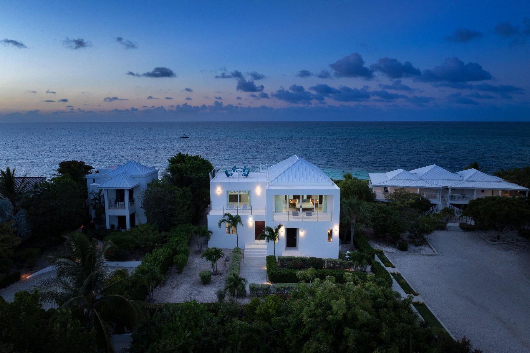 Sandpebble villa photo.