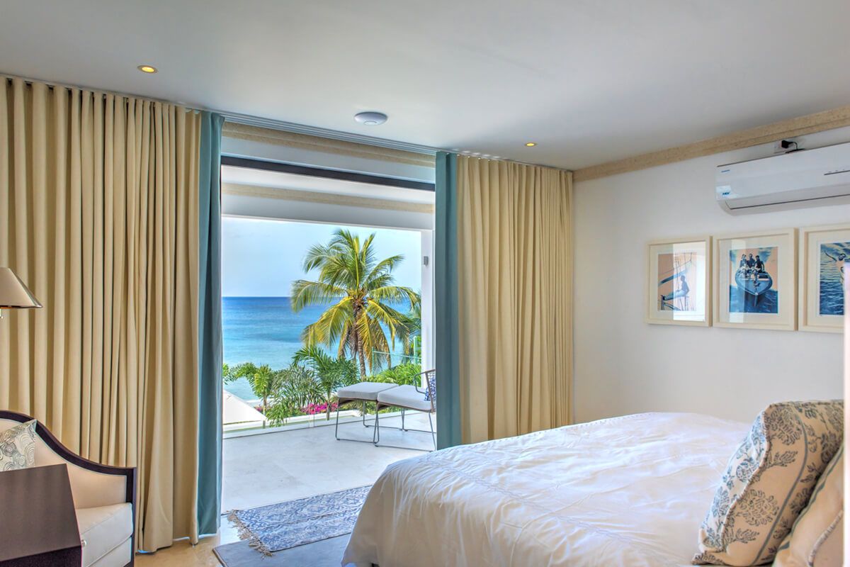 Upper level king bedroom 