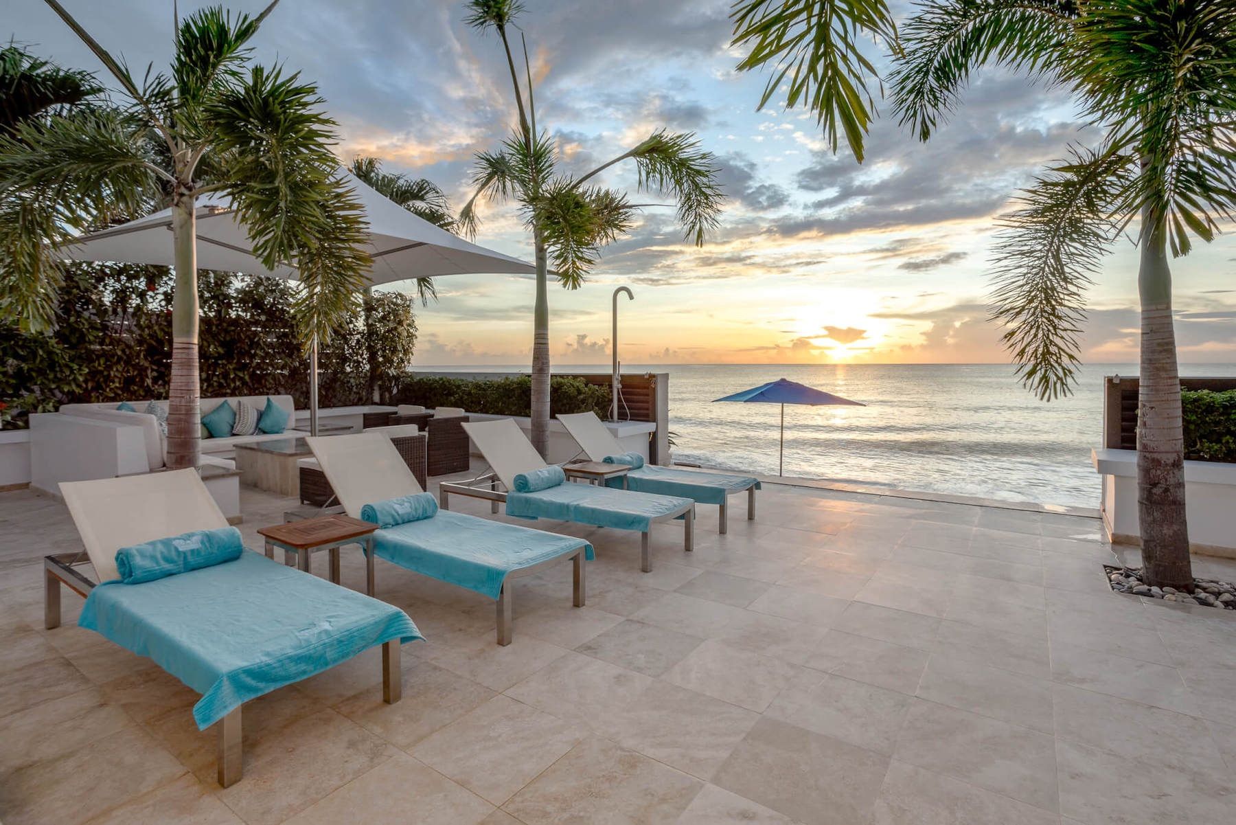 Dolphin Beach House villa photo.