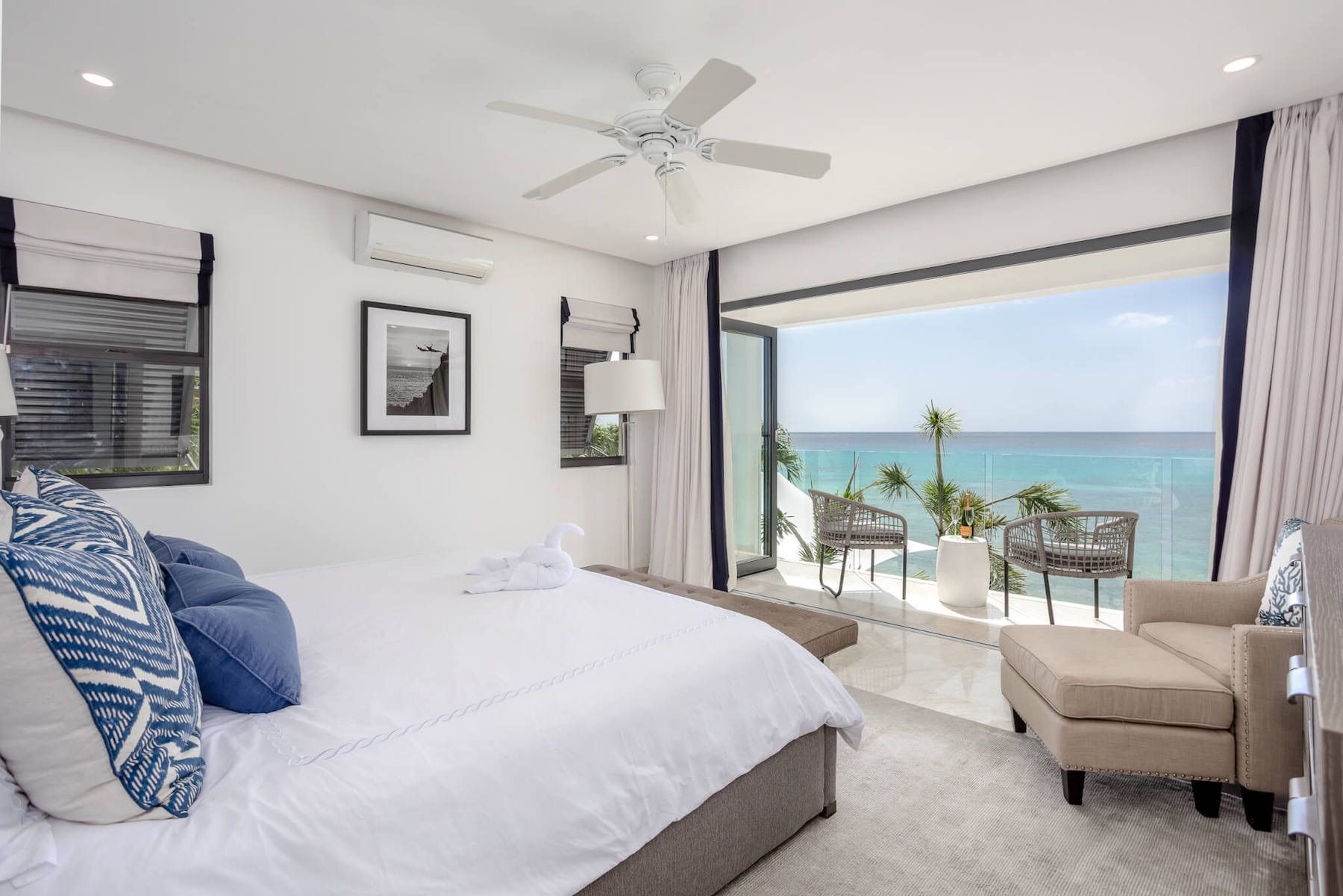 Dolphin Beach House villa photo.