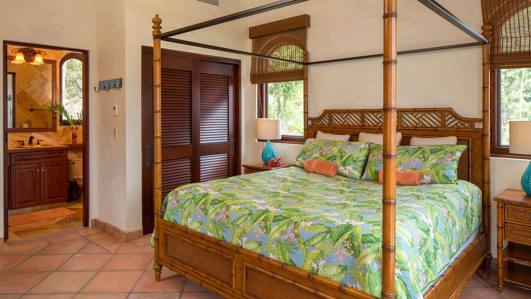 Lime Tree at Peter Bay villa photo.