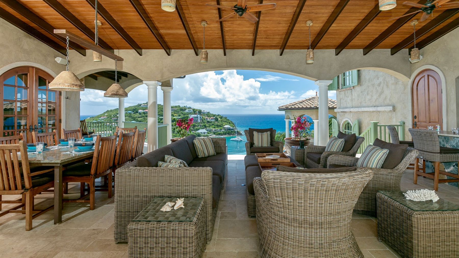 EauSea villa photo.
