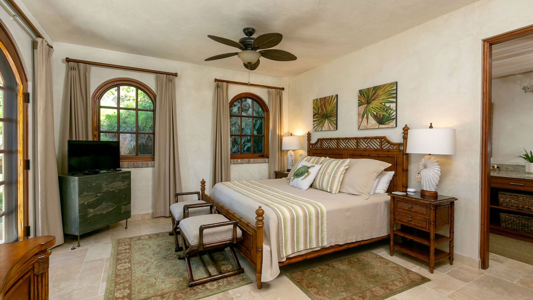 EauSea villa photo.