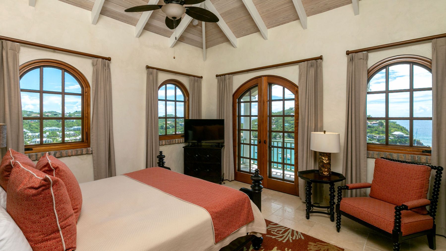 EauSea villa photo.