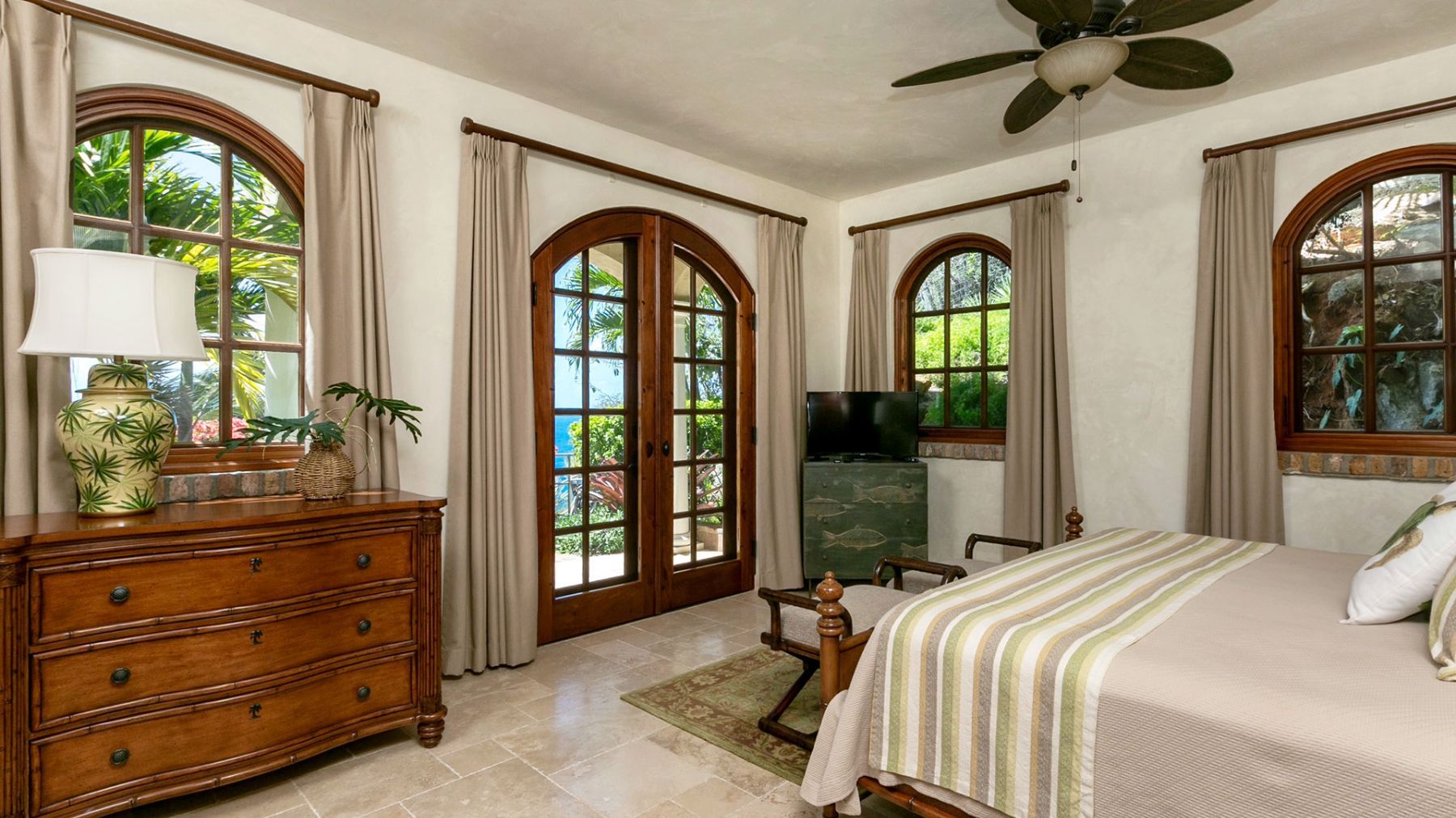 EauSea villa photo.