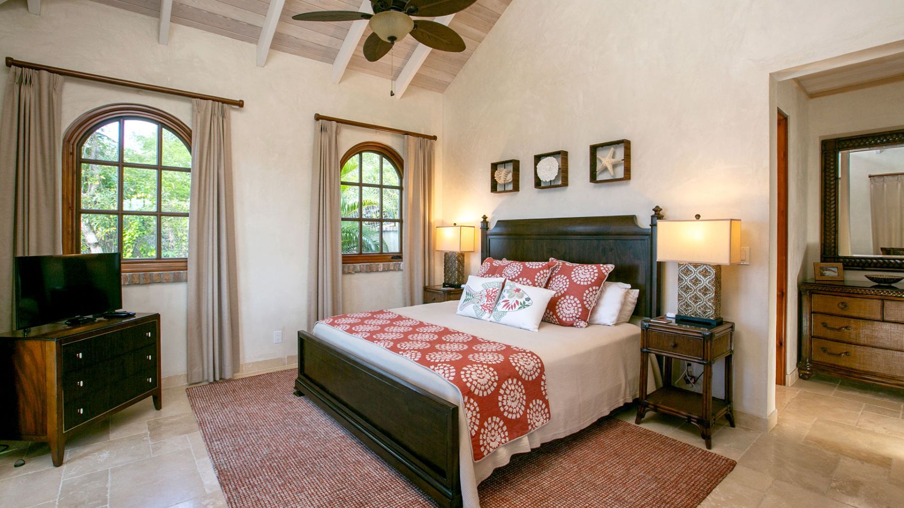 EauSea villa photo.